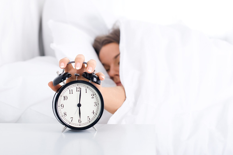PerLindstrm57's tweet photo. Adjusting to a new schedule Start small—wake 15 mins earlier daily, keep a fixed bedtime, and log rest periods. Small changes = big wins for energy!， https://t.co/c3jw9Y7c3M