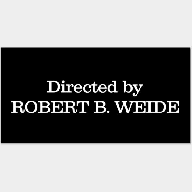 shandygasella's tweet photo. Pernah gak merhatiin credit film, ada yang “a Film by [Nama Sutradara]”, ada juga yang “Directed by [Nama Sutradara]”?
Bukan soal mana yang lebih keren, tapi ini soal authorship & siapa yang bener-bener punya visi film itu.
Yuk kita bahas dikit, dari standar industri Hollywood sampai praktik (sering salah) di sini.👇🏻