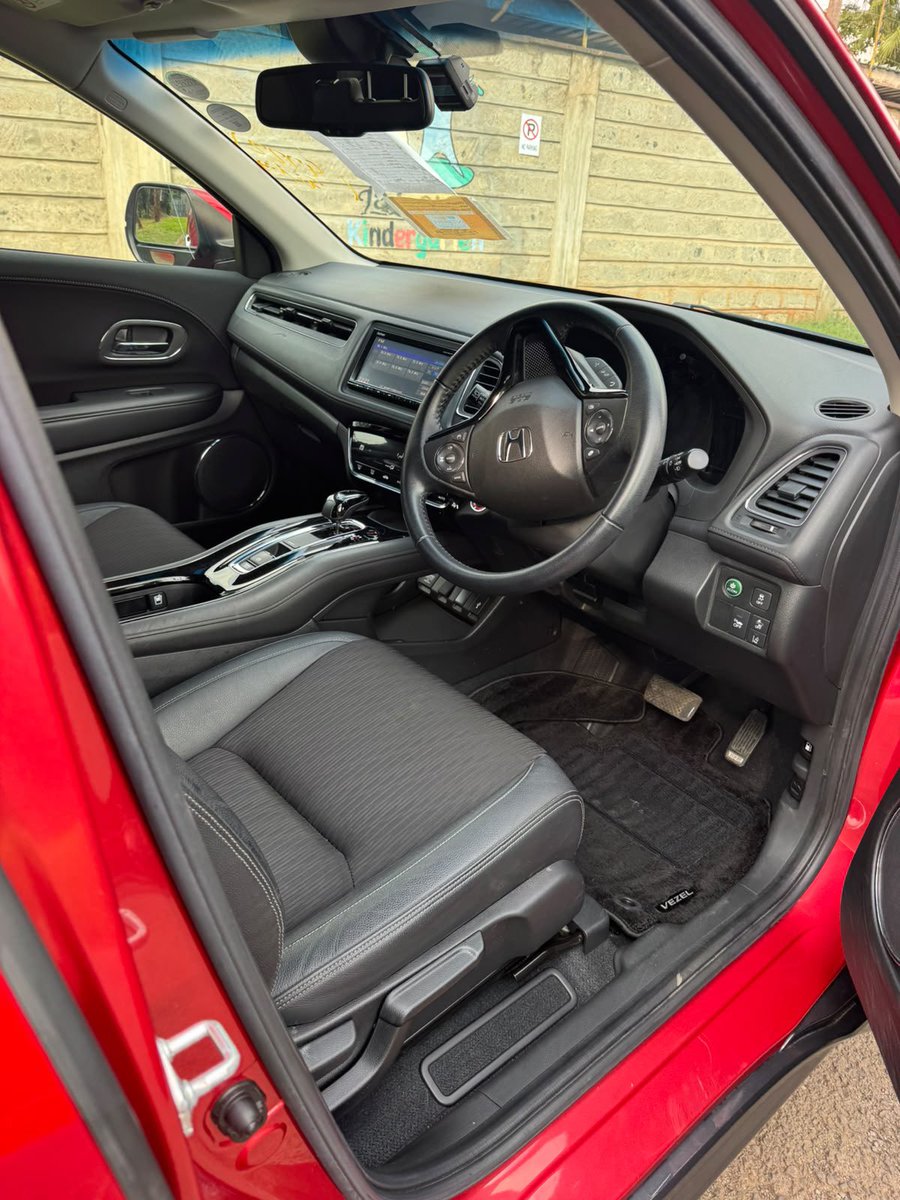 lamadmotors1's tweet photo. 2019 HONDA VEZEL HYBRID
💰 KES 2.68M neg

✨ Stylish, Fuel Efficient &amp; Packed with Premium Features!
✨ Smooth Hybrid Performance
✨ Modern Interior Comfort
✨ Perfect Family &amp; Daily Drive SUV

📞 0769 900 901 | 0715 900 901 | 0725 833 754

#HondaVezel #VezelHybrid #HondaKenya https://t.co/Ibjr6efhBf