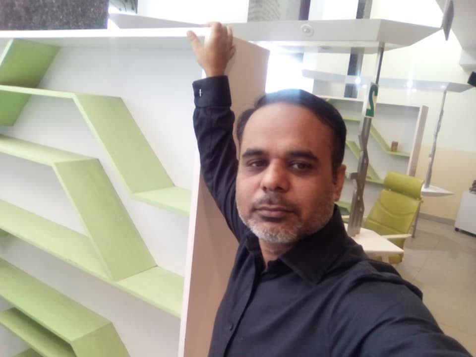 RiazSangi's tweet photo. DAY 3: Fayaz Ahmed remains missing.
Family filed FIR yesterday at Gulberg Police Station, Karachi.
Police say no leads yet.
Family questions: Where is Safe City CCTV footage?
@MohsinnaqviC42 @BBhuttoZardari @MuradAliShahPPP @SindhPoliceDMC his department @NadraPak is silent https://t.co/8HrxeFYYi8