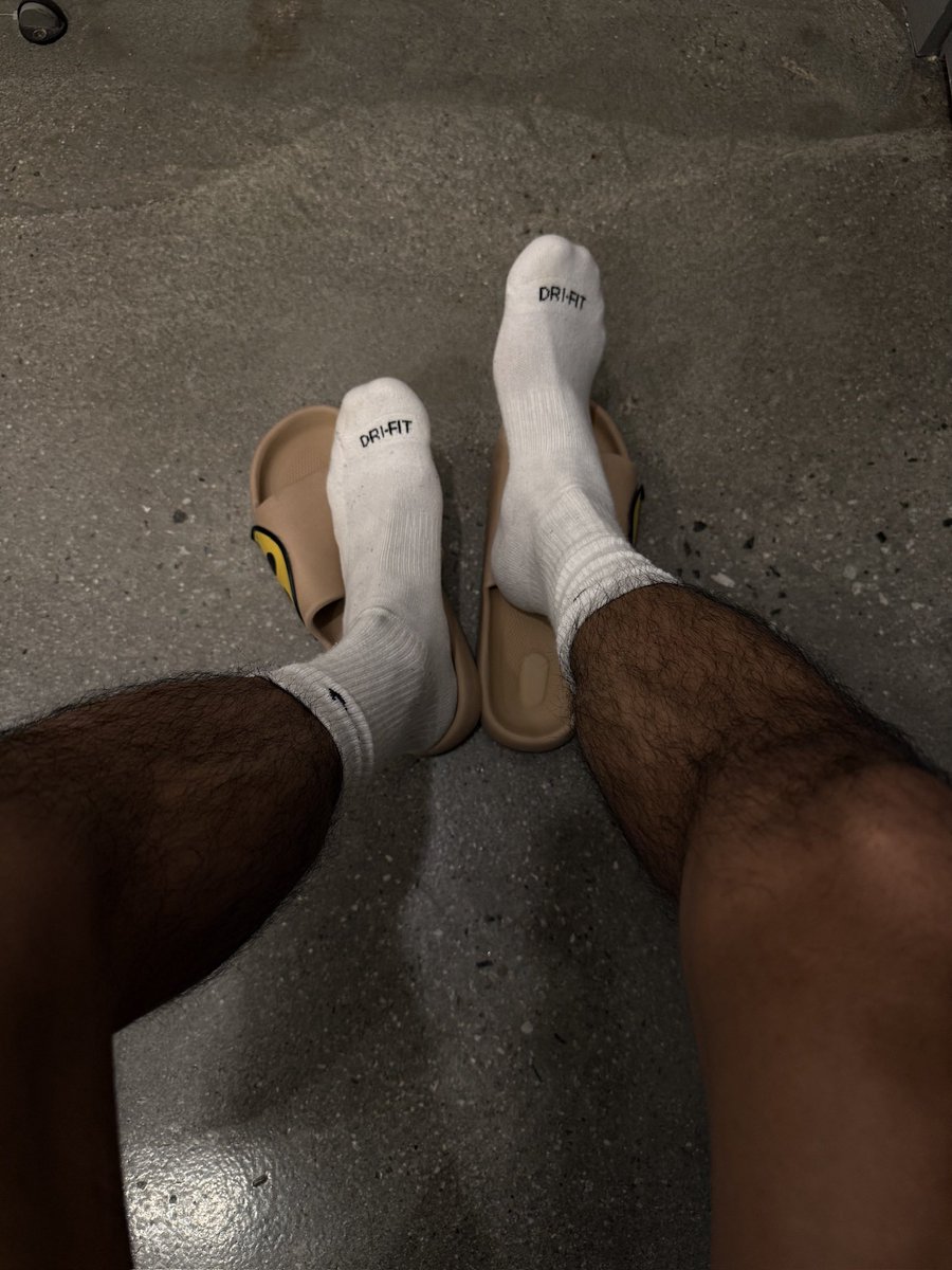 jonathanivan's tweet photo. take these off me n suck my feet https://t.co/LVW7cegMxe