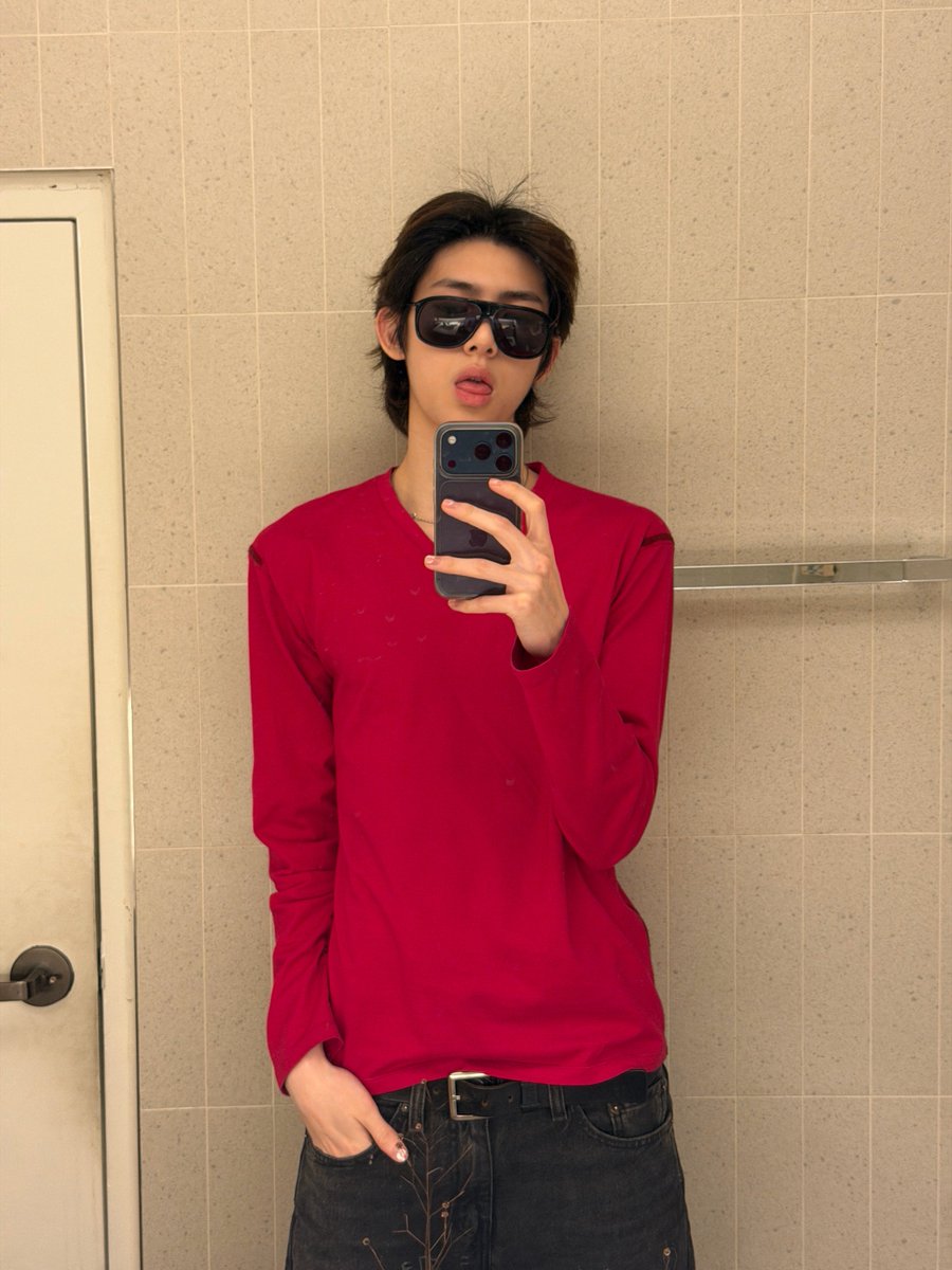 zhaoyufancokr's tweet photo. [260722] #JUHOON #주훈 Weverse Post

“i love pink” https://t.co/B0v9hX5yo9