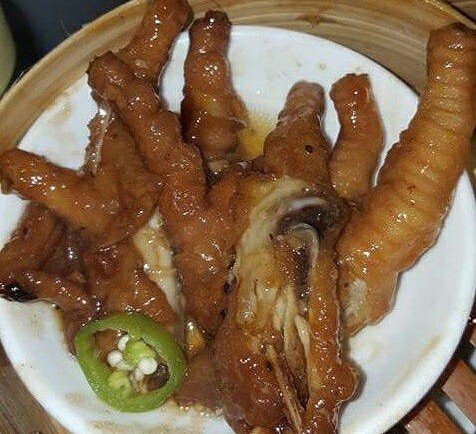 SoniaLynda01's tweet photo. Am I the only one who enjoys chicken feet more than every other part of chicken?
It's so sweet😋 https://t.co/ckHJaNwOfz