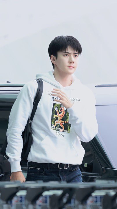 ninihuncult's tweet photo. he doesn’t look like a day over 21 😭🥹🤲 https://t.co/PF9YHR8mRu