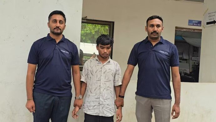 Crypto_Jargon's tweet photo. 🇮🇳 An 18-year-old from Kasganj, UP, who never finished Class 11 built 121 fake banking apps using YouTube and AI tools.

21,672 people downloaded them. 2,928 victims lost a combined ₹65 crore.

He didn't need a computer science degree. He needed a subscription model and an audience willing to pay for malware.