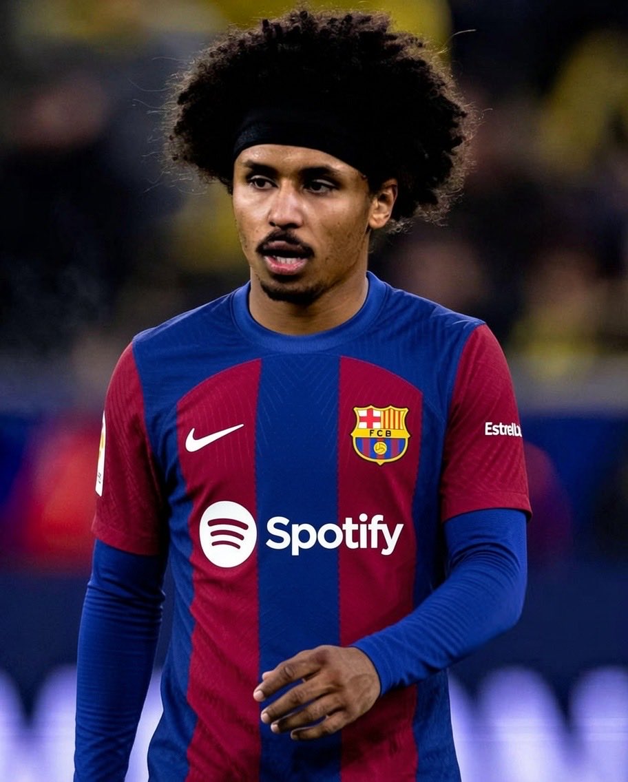 LeoMessiBalll's tweet photo. @BarcaTimes @alexpintanel He looks good! https://t.co/wiTFv631B0