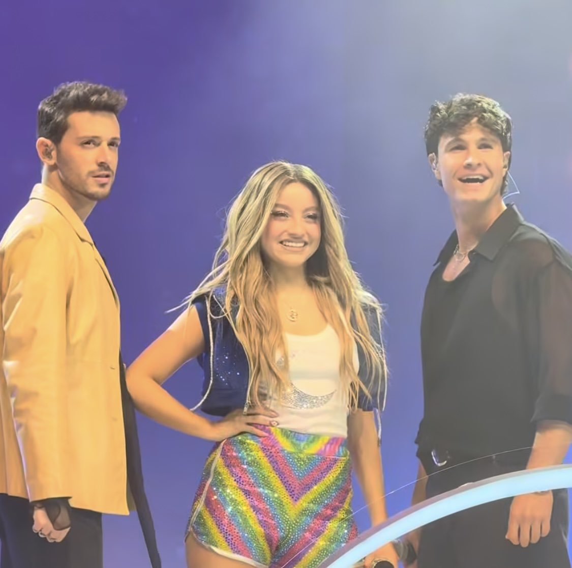 vanne_sl4_pm's tweet photo. No importa cuánto tiempo pasa ni el pasado, que la vida siempre los vuelva a juntar. 🌙🍓🎸

❤️‍🩹

#SoyLuna https://t.co/qnG6bPZQSD
