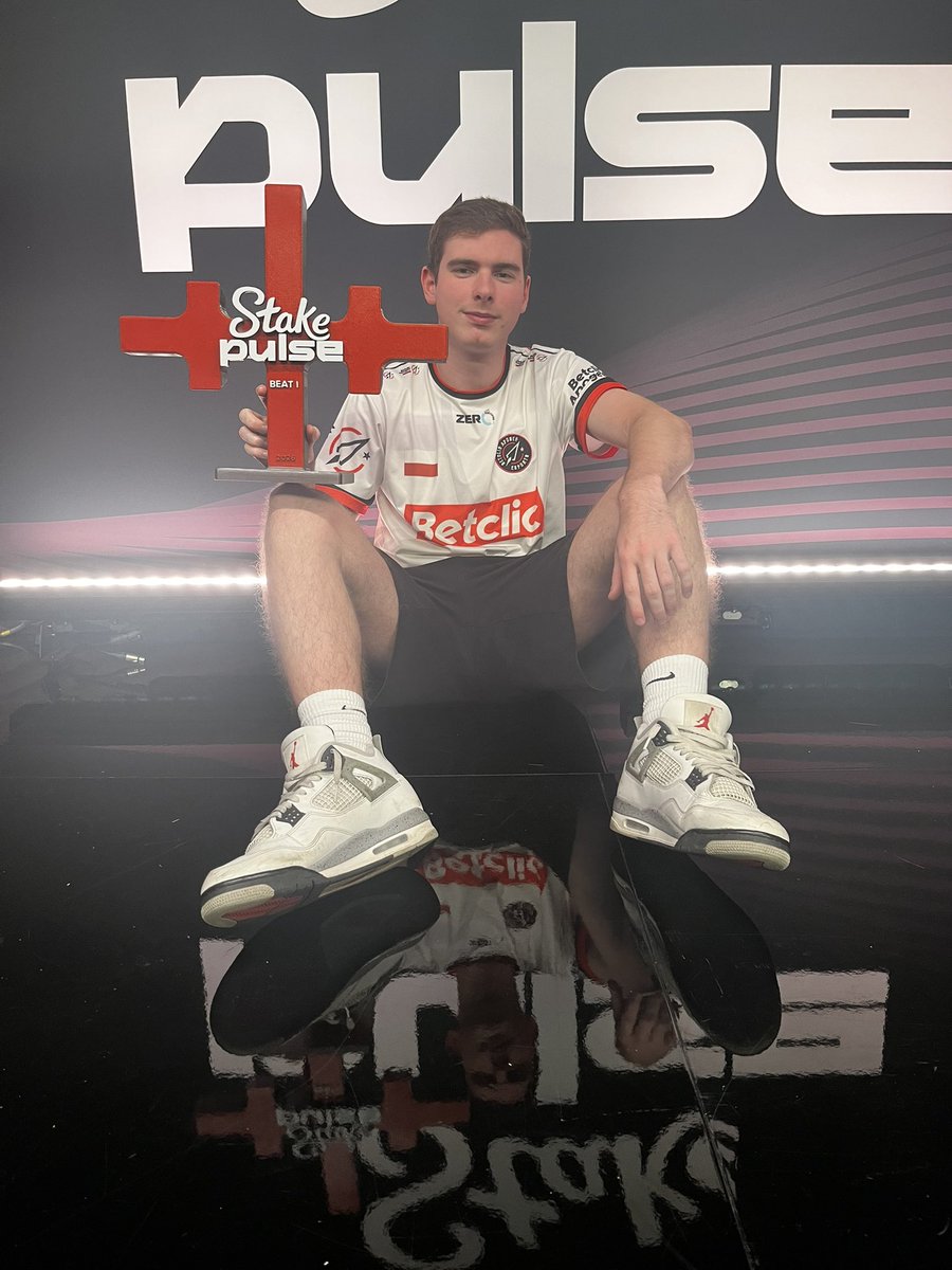 qlocuu's tweet photo. CHAMPS OF @StakeEsports PULSE BEAT 🏆🏆🏆

2-1 against @TeamLiquid 

Love this fucking team ❤️ https://t.co/hJOEW5z3gm
