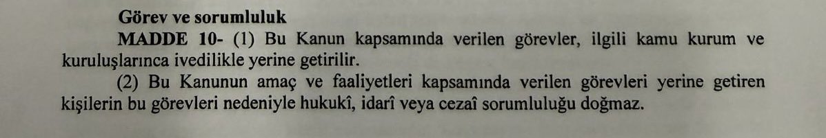 panter_11's tweet photo. Darbeci yasaları

Kenan Evren:
M.15:

Darbe yapan “MGK üyeleri hakkında bu görev ve kararları nedeniyle cezai, hukuki veya mali sorumluluk ileri sürülemez.”

Erdoğan:

M.10:
“Bu görevleri yerine getiren
kişilerin bu görevleri nedeniyle hukukî, idarî veya cezaî sorumluluk doğmaz.” https://t.co/MN8jvZPJKM