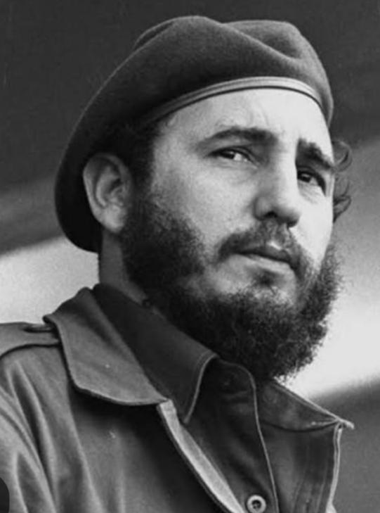 TabaresPrez's tweet photo. #FidelEsFidel
En el año de su centenario gloria eterna a #FidelVive @Ariguanabo105_3 https://t.co/mjq4NPGqxM