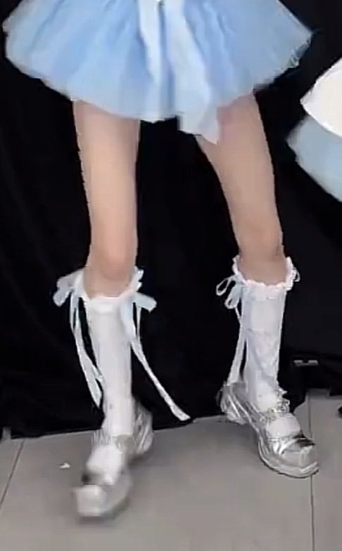 angelochekpooly's tweet photo. PLEASE,Give maximum publicity to this post 

Now ILLIT girls (Minju and Moka) have recently become too thin, they are given a rest 1 time (and not only them), please read the fixed post here in telegram
요즘 ILLIT 소녀들(민주와 모카)이 너무 말랐으니, 자세히 읽어보세요 (번역) https://t.co/vthkvZqEbl