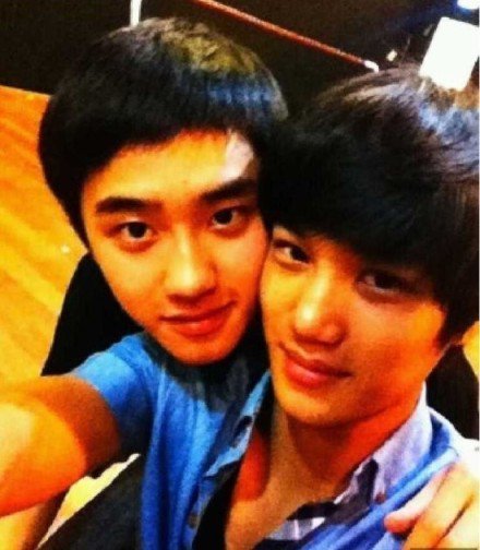Kai14Soo12's tweet photo. "how is he?"                 "he's still with me" https://t.co/KfxI93VJob