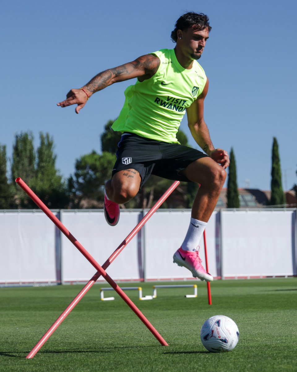 Atleti's tweet photo. El año II de la era Markus alza el telón. https://t.co/TpYQVvJUDy