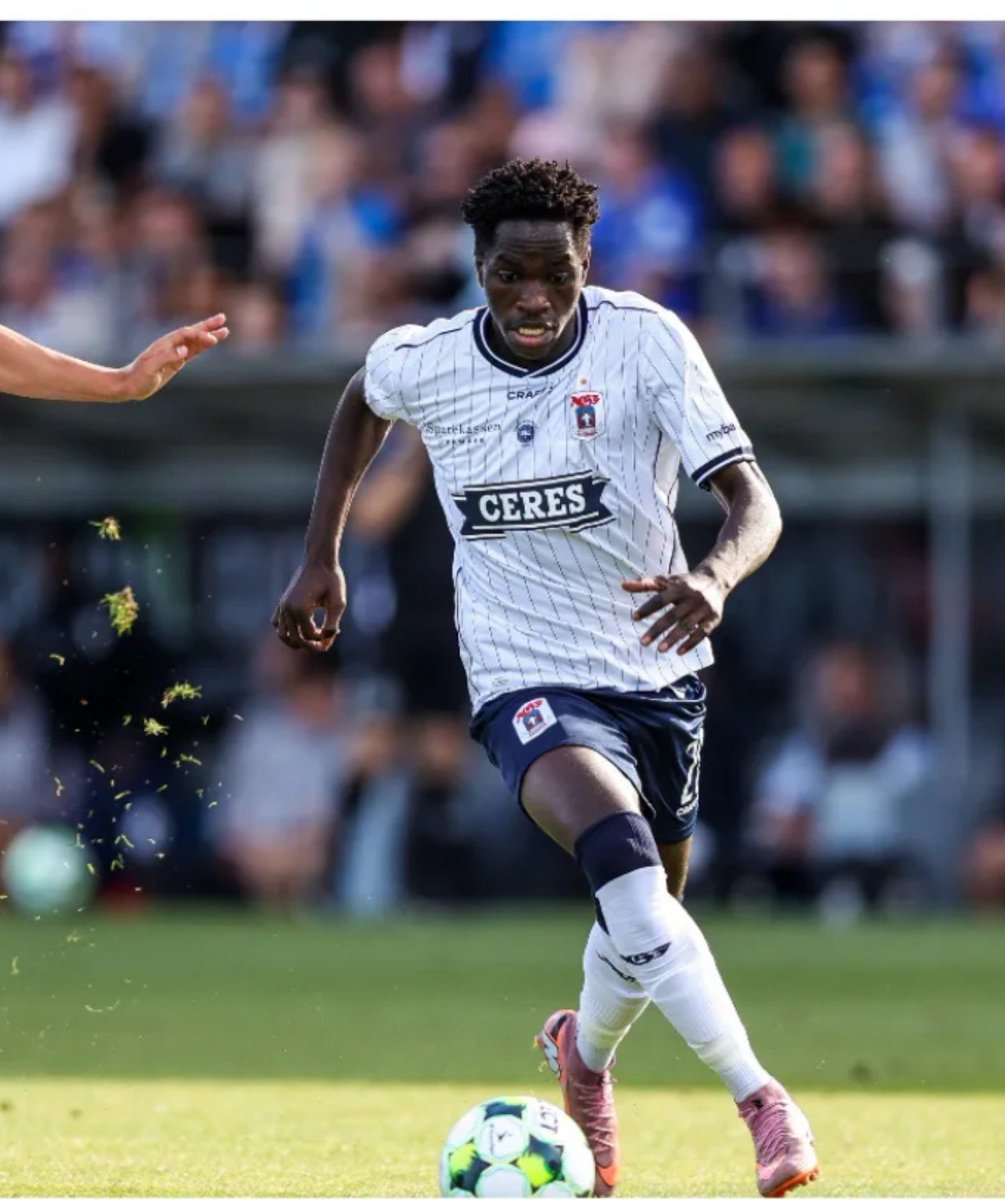 dailysportsug's tweet photo. 18 year old 𝗝ames 𝗕ogere  against Sabah FK in the Champions League qualifiers:

• 90 Minutes
• 2 Goals 
• 2 Joint-Most Dribbles Completed 
• 1 Chance Created 
• 3 / 4 Accurate Long Balls
• 2 Passes Into Final Third
• 3 Ball Recoveries https://t.co/VVjSEnrD9d
