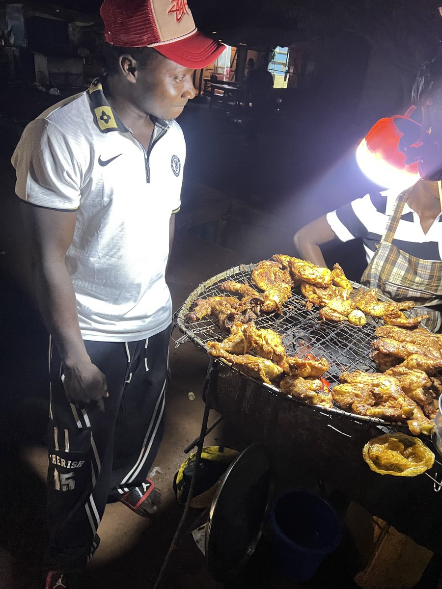 MichaelMarix01's tweet photo. So i was about to drink garri before i sleep, then this my boss came over nd tuk me out https://t.co/LKmHwYNoLj
