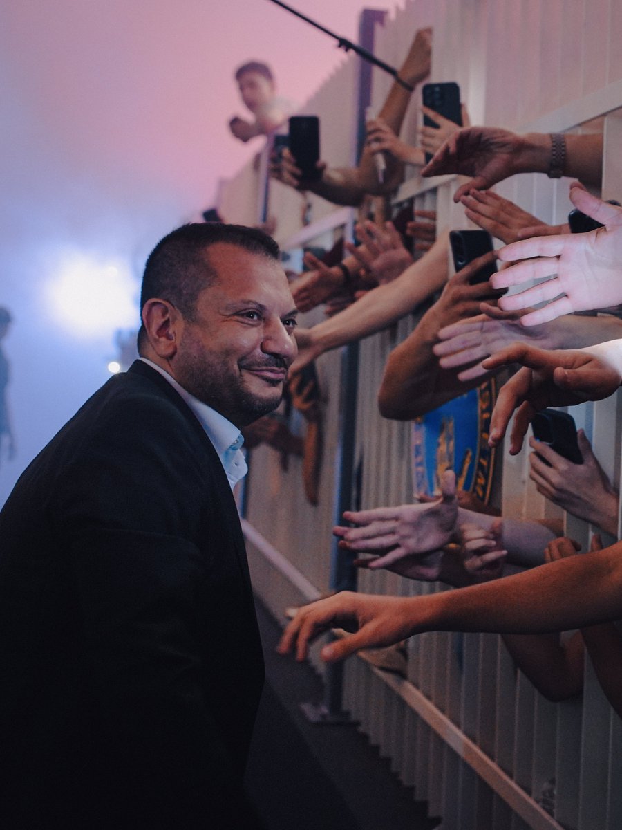 Trabzonspor's tweet photo. 𝑾𝒉𝒂𝒕 𝒂 𝒎𝒐𝒎𝒆𝒏𝒕 ✨ https://t.co/Xqxr47PzqE