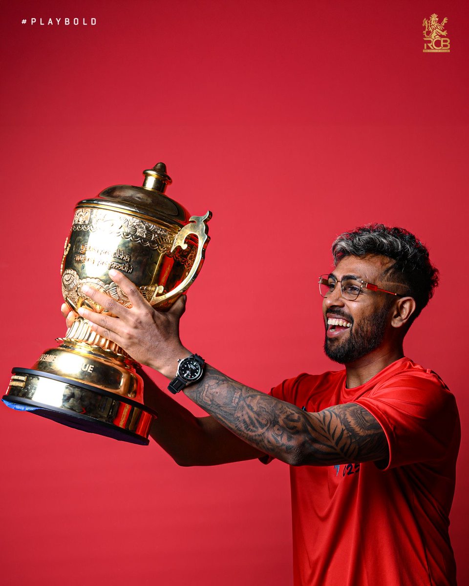 RCBTweets's tweet photo. Part of the squad that etched its name into RCB history. 🏆❤️
Happy Birthday, Nuwan Thushara! Here's to one of the champions from our historic maiden #TATAIPL triumph. Wishing you a fantastic year ahead. 🎂🥳
#PlayBold #ನಮ್ಮRCB https://t.co/bVE1zqPN8M