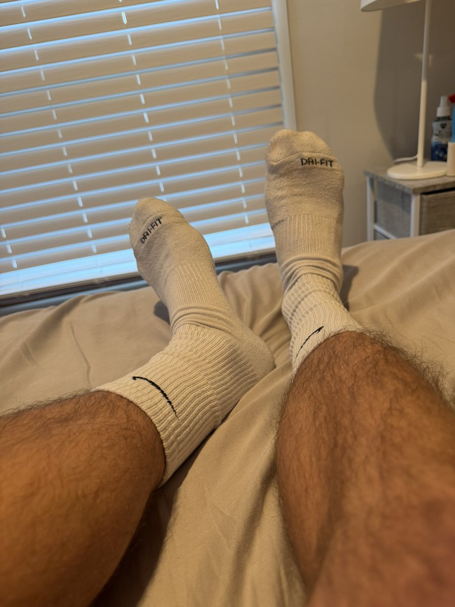 feetbash's tweet photo. What would u do with these in ur face #feet #socks #smellysocks #smellyfeet #gaysocks #gayfeet #feetmaster #footmaster #nikesocks https://t.co/vdSjGPFodl