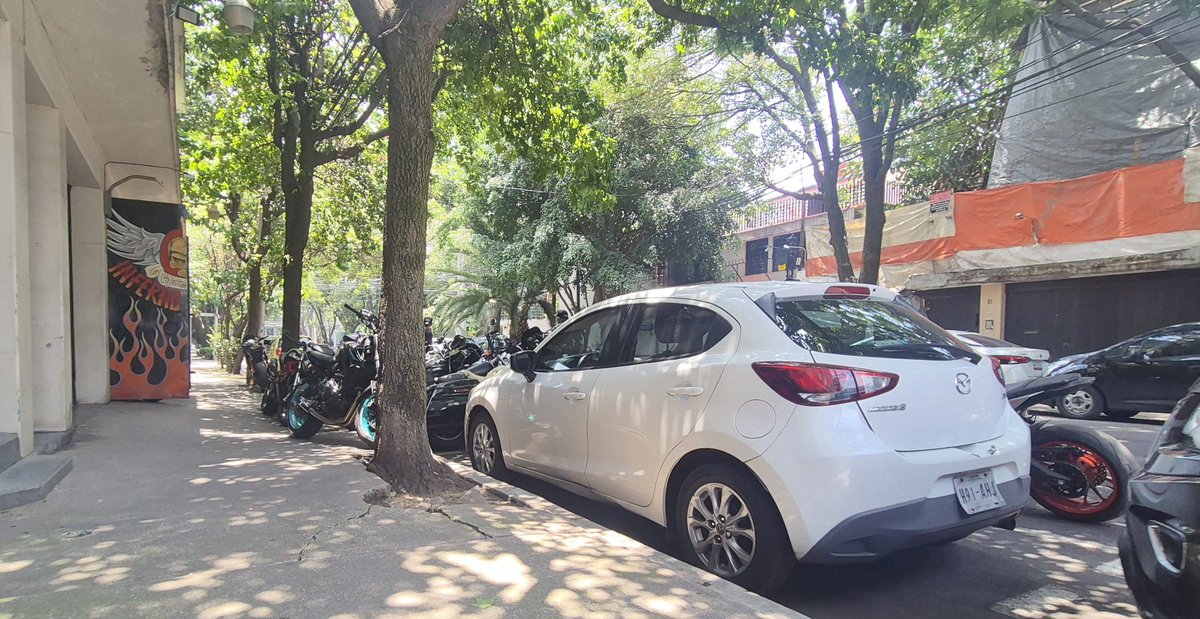 ricalovi's tweet photo. @cesar_m_garrido
Tu apoyo para q este lugar respete la calle y vecinos
Diario sacan motos de venta a la banqueta y doble fila
Hacen arrancones, toman alcohol, etc
https://t.co/2366VQ0rtf…
#Copernico 34 #Anzures
@mauriciotabe
@testigocreacion
@C5_CDMX
@UCS_GCDMX
#BlindarMH https://t.co/MlBBeIZ3eK