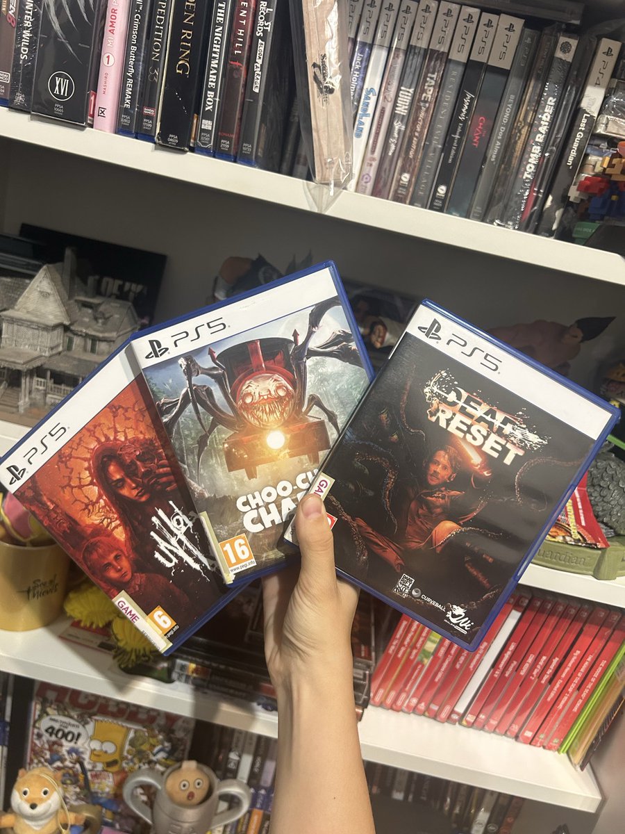 Rikkupat's tweet photo. Últimas compras de PS5. Desde que no curro en Game ando un poco perdida, pero de vez en cuando se agradece encontrarse cosas curiosas como estas! https://t.co/ZrO5kU7wWy
