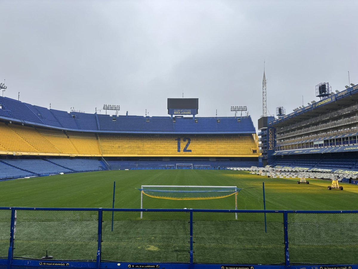 Beerniii_11's tweet photo. Uno se siente en un videoclip de Trueno directamente https://t.co/vdBN4GYYmT