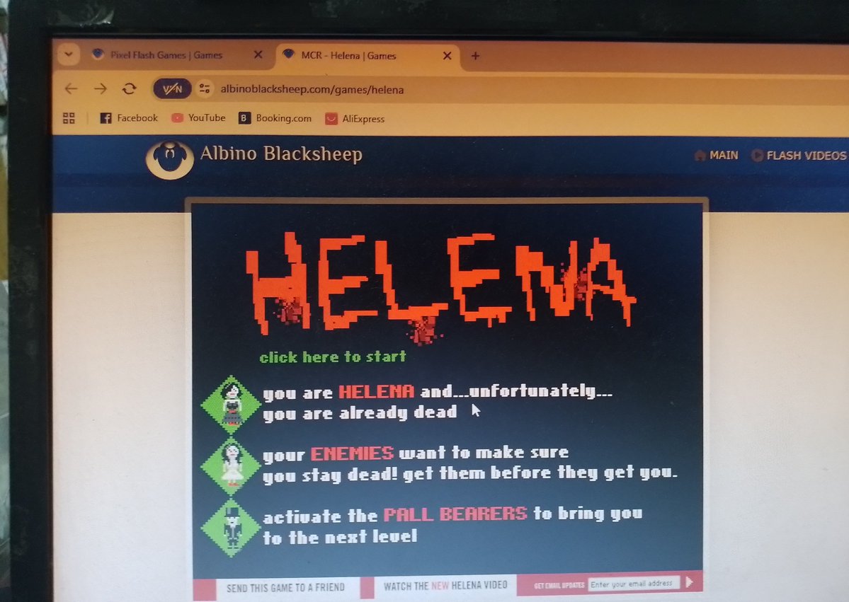l0rtx_0's tweet photo. Se ponia a jugar cosas de mcr, obvio https://t.co/WX2AHDzt2y