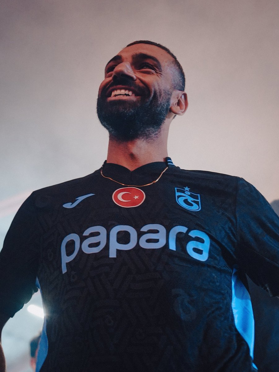tsclub's tweet photo. 🤩 Siyah formamız, yeni transferimiz Mohamed Salah’a çok yakıştı!

🔗 https://t.co/8GvOTKbZGj https://t.co/xHzm7570Cw