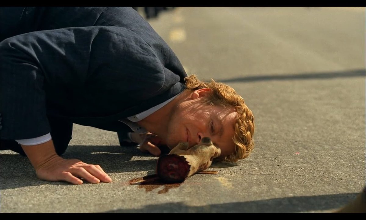 laridgaf's tweet photo. هاللقطة في المسلسل ذكرتني برون 😭😭 https://t.co/BtokmNpmLY