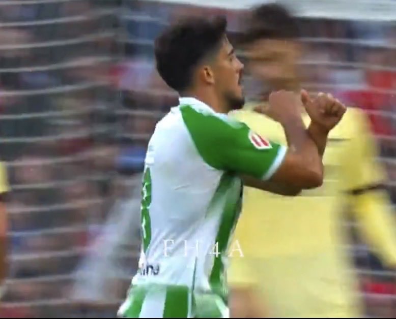 WestHam_Central's tweet photo. Real Betis lead Arsenal 3-1 at half time.

Fornals has two assists and a goal.

He also did the Hammers when scoring.

Absolute legend https://t.co/FI4RMz0GrV