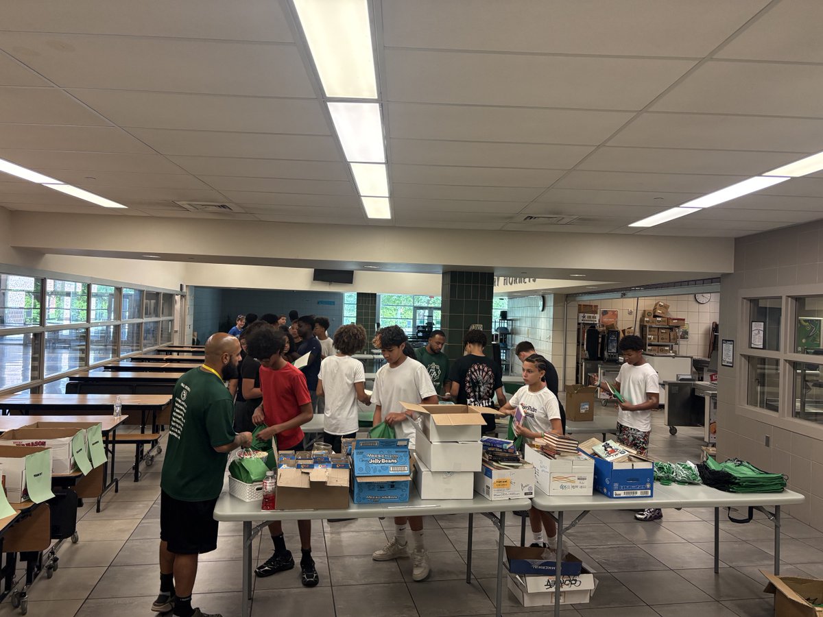 BASDnortheast's tweet photo. Thanks to our football coaches and athletes for packing welcome bags! Their dedication to serving our community truly makes a difference. Grateful for our partners, Cops n Kids for a free book and Joyful Giving bringing joy before school begins! 
@TheoQuinones @BethlehemAreaSD https://t.co/HabQkyzzTe