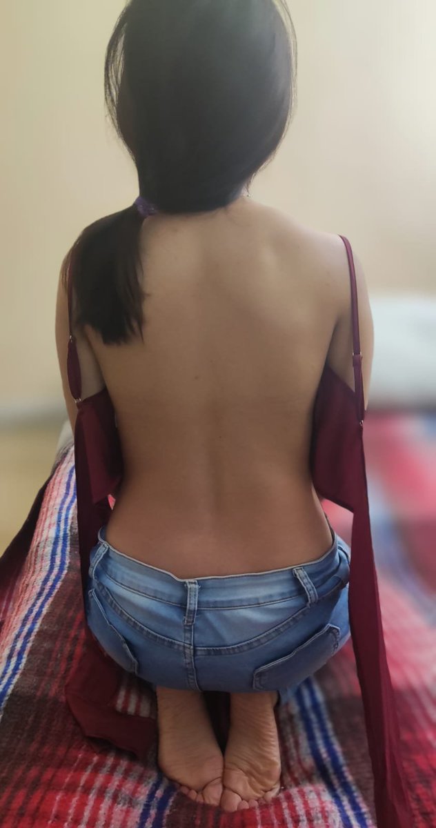 Nayellilove69's tweet photo. Bésame la espalda... y hazme tuya 😳🥵🙊 vienes? https://t.co/vXM5p3lVJp