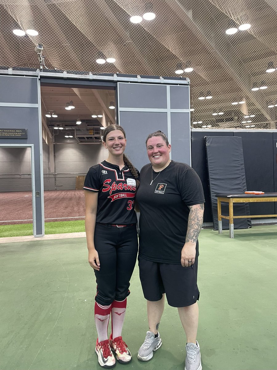coleysievers's tweet photo. Thank you so much Coach Van Ackeren, Coach Davis, Coach McDonald, and Coach Arias for such an amazing camp! Even though the rain kept us inside, I still had a blast getting to know the coaches and players better. 🧡🥎 

@PUSoftball @CoachSween @CoachDavis1321 @CoachAshleyMcD https://t.co/bJsjQeaHdz