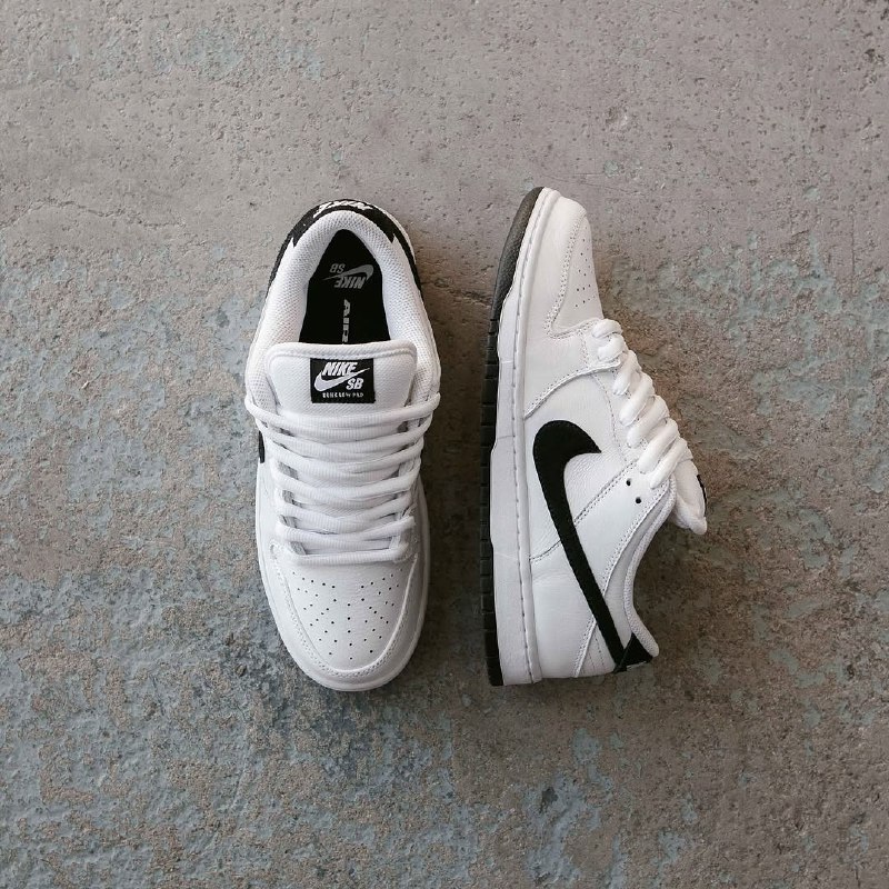 tenislinks's tweet photo. 🚨 Promo Nike: (50% OFF)
🤍 SB Dunk pela metade do preço.

SB Dunk Low Pro “White Black”
De: R$999,99 | Por: R$499,99

Ad Nike: https://t.co/JkMY8WjS4p https://t.co/MmnPTDCI10