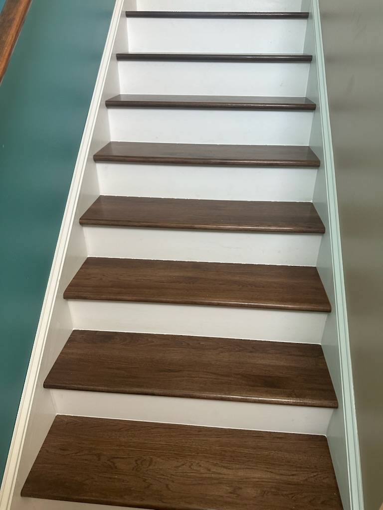 Columbiafloors1's tweet photo. Installed new treads and refinished to match existing hardwood
Call Columbia Floors for a free flooring quote!
#flooring #floors #hardwood #hardwoodfloors #hardwoodflooring #refinish #LVP #vinylfloors #laminate #carpet #tile #petfriendly https://t.co/DGscXFIMb7