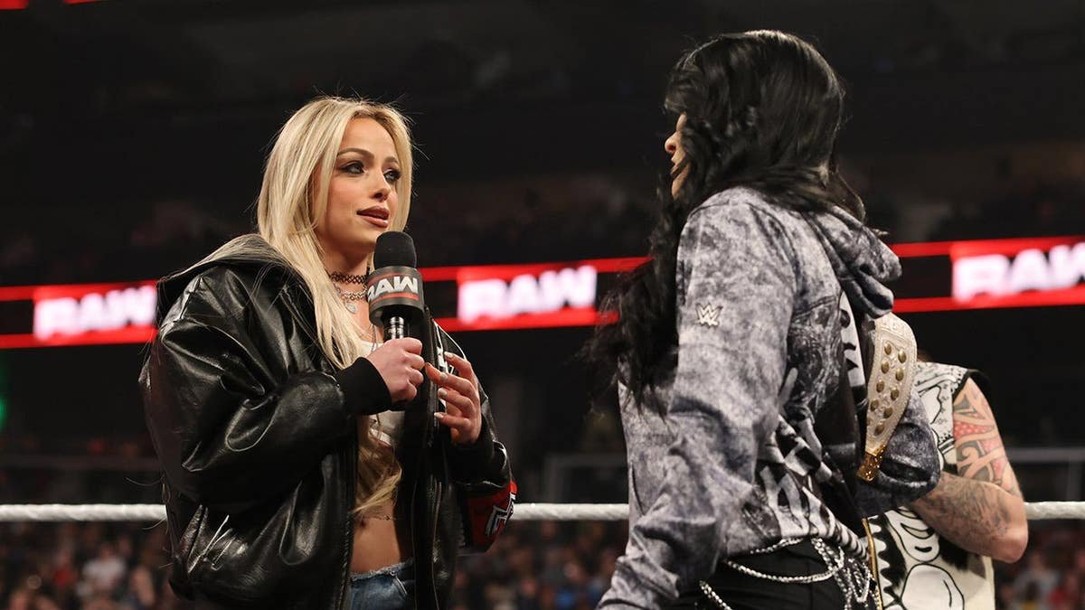 EliteClubS0B's tweet photo. IYO SKY was originally expected internally to defeat Liv Morgan for the World Title at SummerSlam, with that plan reportedly in place for over a month.

The original plan also called for a Stephanie Vaquer vs. Liv Morgan non-title program in the fall, as well as Roxanne Perez leaving The Judgment Day.

However, those plans were ultimately changed.

(@SelfMadePW)