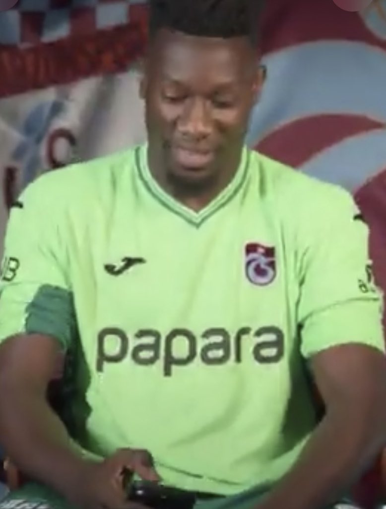 Beelal_Red's tweet photo. Onana welcomes Salah to Trabzonsp - 

“Forget the Goals… Now We Win Together” 

All those goals Salah scored against Manchester United?
The ones that hurt us, the ones that made the Old Trafford fans go quiet…
Forget them.
Forget every single one.
Because now this man is my teammate.
Now we wear the same shirt.
Now we fight for the same badge.
Mo Salah… welcome to Trabzonspor.
You are not the enemy anymore.
You are family.
From today, those goals he used to put past me?
We score them together.
We lift trophies together.
Turkish Cup, Super Lig, Europe…
Let’s go win everything.
Together.