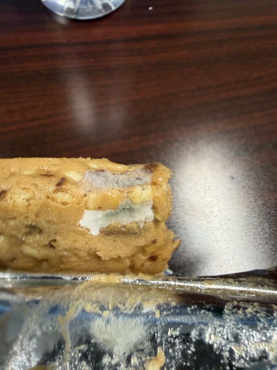 Dirty_Octavio's tweet photo. @david_protein I bought some protein bars, they show no good.  Try to send the images on DM did not worked. https://t.co/kciHp4eb5k