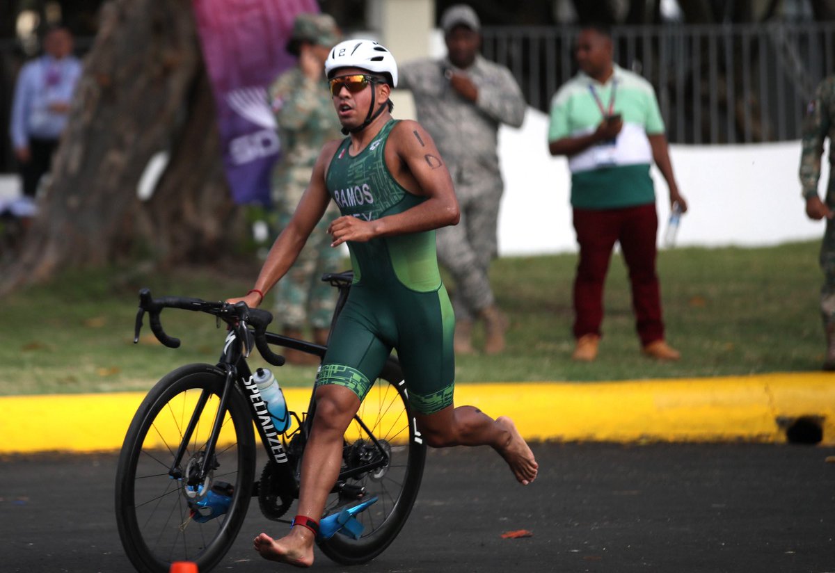 FCAUNAMOFICIAL's tweet photo. Felicitamos a Erik Ramos, alumno de la FCA, por conquistar dos medallas de oro para México en los Juegos Centroamericanos y del Caribe Santo Domingo 2026.
#OrgulloFCA #UNAM

📸Sitio web de los XXV Juegos Centroamericanos y del Caribe Santo Domingo 2026 https://t.co/COWppX3LnW