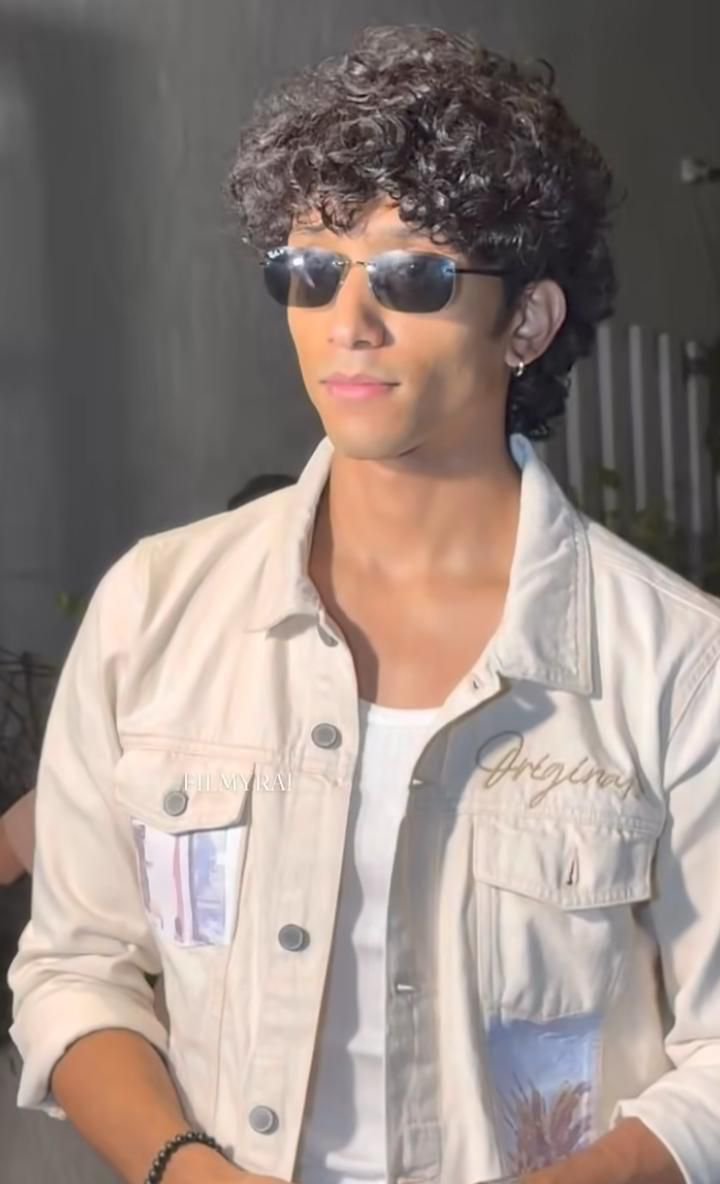_Scardust05_'s tweet photo. Hot munda!!!! @YogeshRawa04 
🥵💋

#yogeshrawat https://t.co/jybJ3ofgZ0