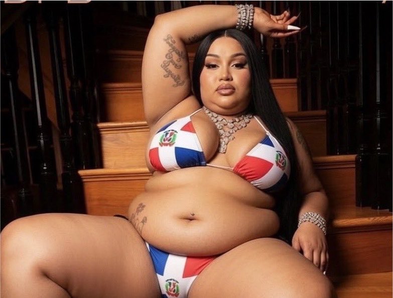 iam_chxxn's tweet photo. I’ve been feeling like Fat B*tch all gahdamn day or whatever Cardi said https://t.co/TydkWTx2mN