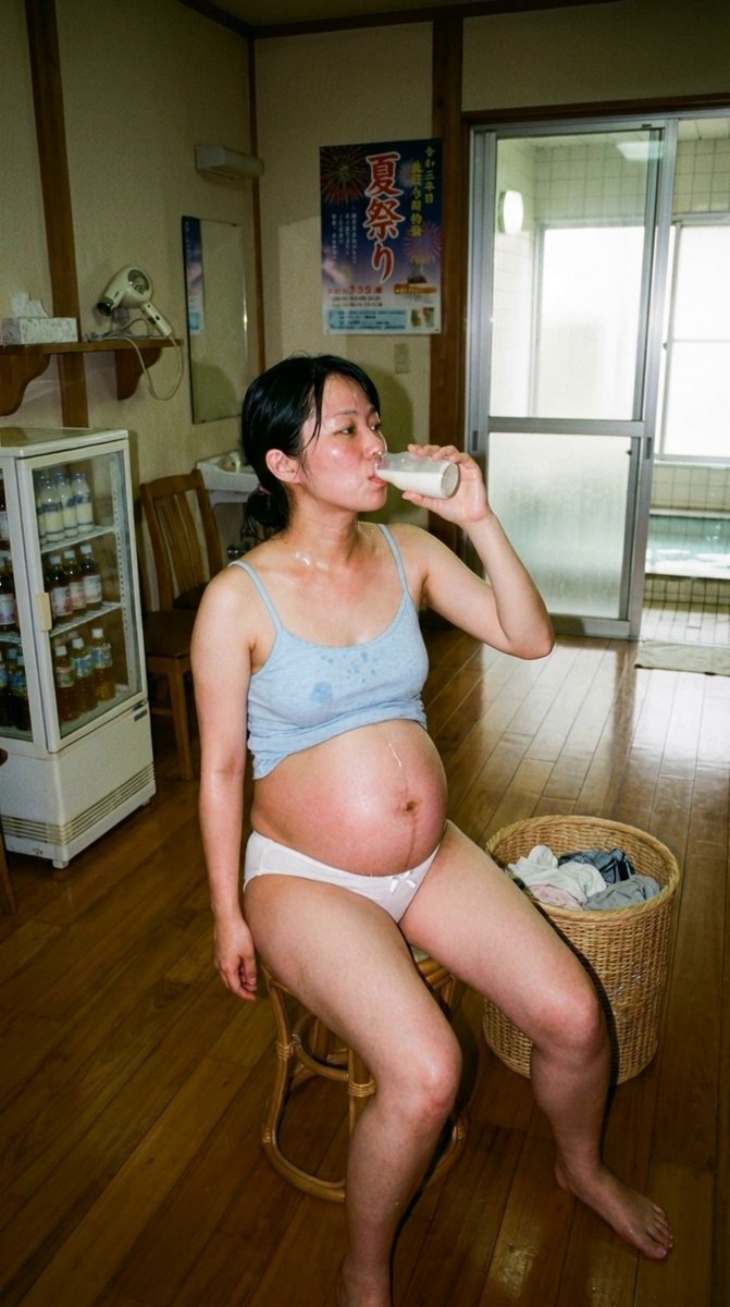 duga24av's tweet photo. 【最新動画アップ！】
妊婦アイドルの昭和チックな魅力にドキドキ！

今日は昭和のテレビ番組アイドル妊婦の動画を見てきたよ！あの時代の妊婦さんたち、まるでお腹を抱えた天使みたいで、見ているだけで心がほっこりするんだ。この動画では、臨月直...

#中出し #不倫 #妊娠 https://t.co/TIDUomEGvm