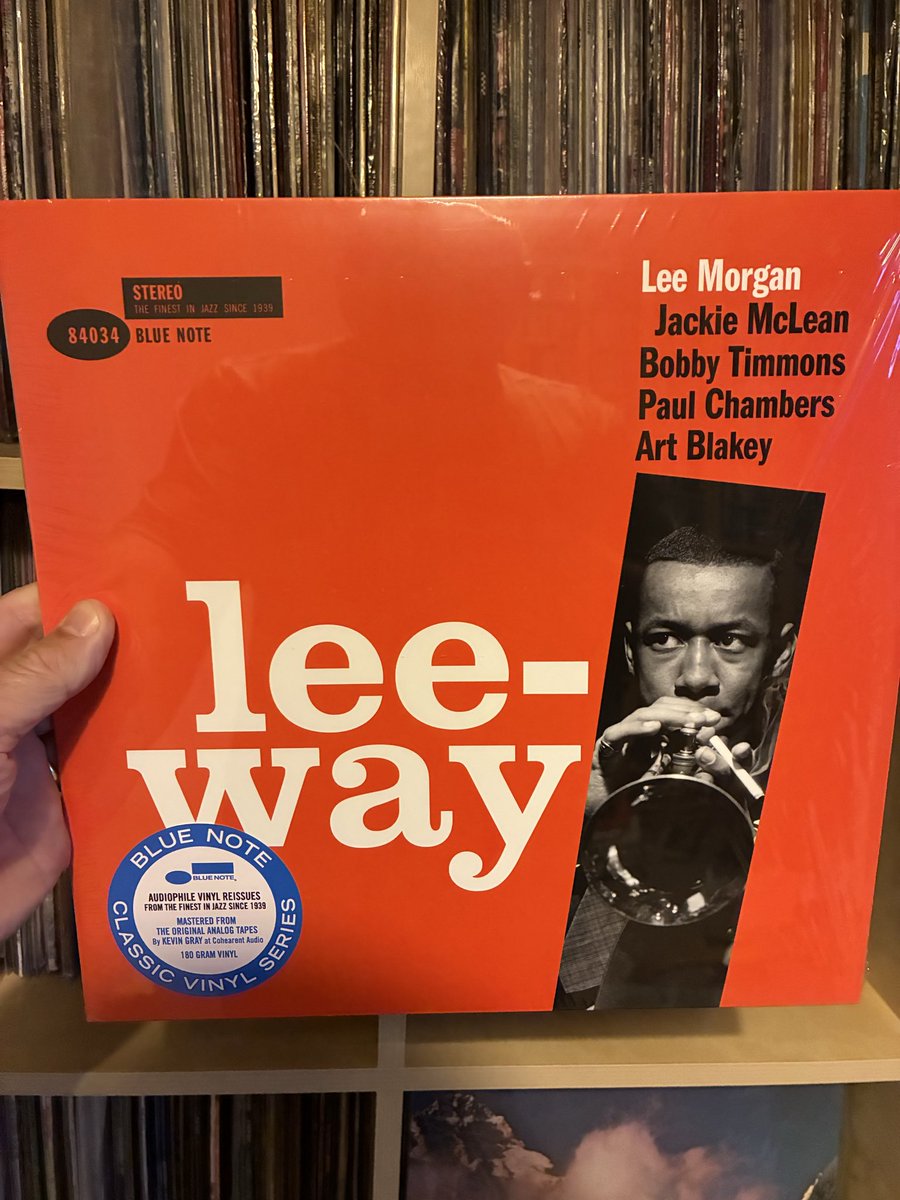 RobertB43131715's tweet photo. Another belter in the @bluenoterecords #classicseries
Series #leemorgan Leeway originally released in 1961 . Fantastic band with Jackie McLean Bobby Timmons Paul Chambers and Art Blakey. Is Lee Morgan BlueNote's most important artist? #jazz . just get them all !! https://t.co/7wQpKdij2B