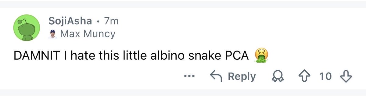 Cubskickass100's tweet photo. Dodgers Reddit in tears https://t.co/olGrHHkhgn