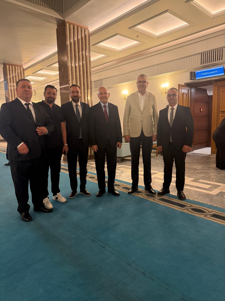 suleymansoylu's tweet photo. Gazi Meclisimizde bugün bizleri ziyaret eden kıymetli misafirlerimize nazik ziyaretleri için teşekkür ediyorum. https://t.co/i7SB9YOxcV