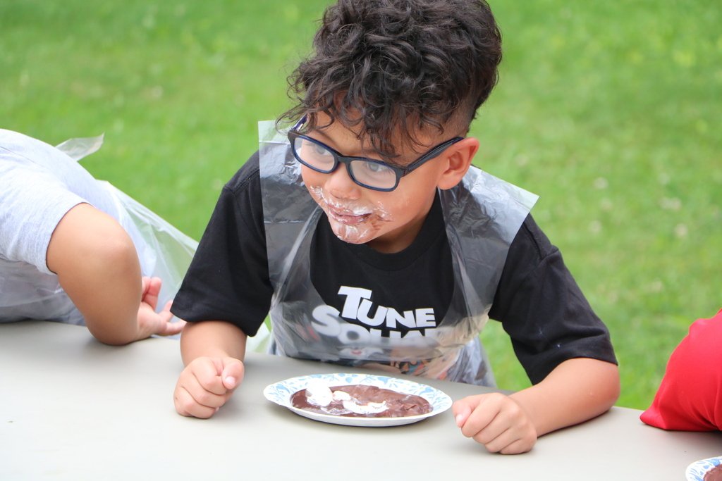 BinghamtonCSD's tweet photo. 🥧 | Victory tastes sweet. Our Imagination Adventure students at Benjamin Franklin Elementary had a blast at today's pie-eating contest! #BPatriotProud https://t.co/AKlc4vHOsL