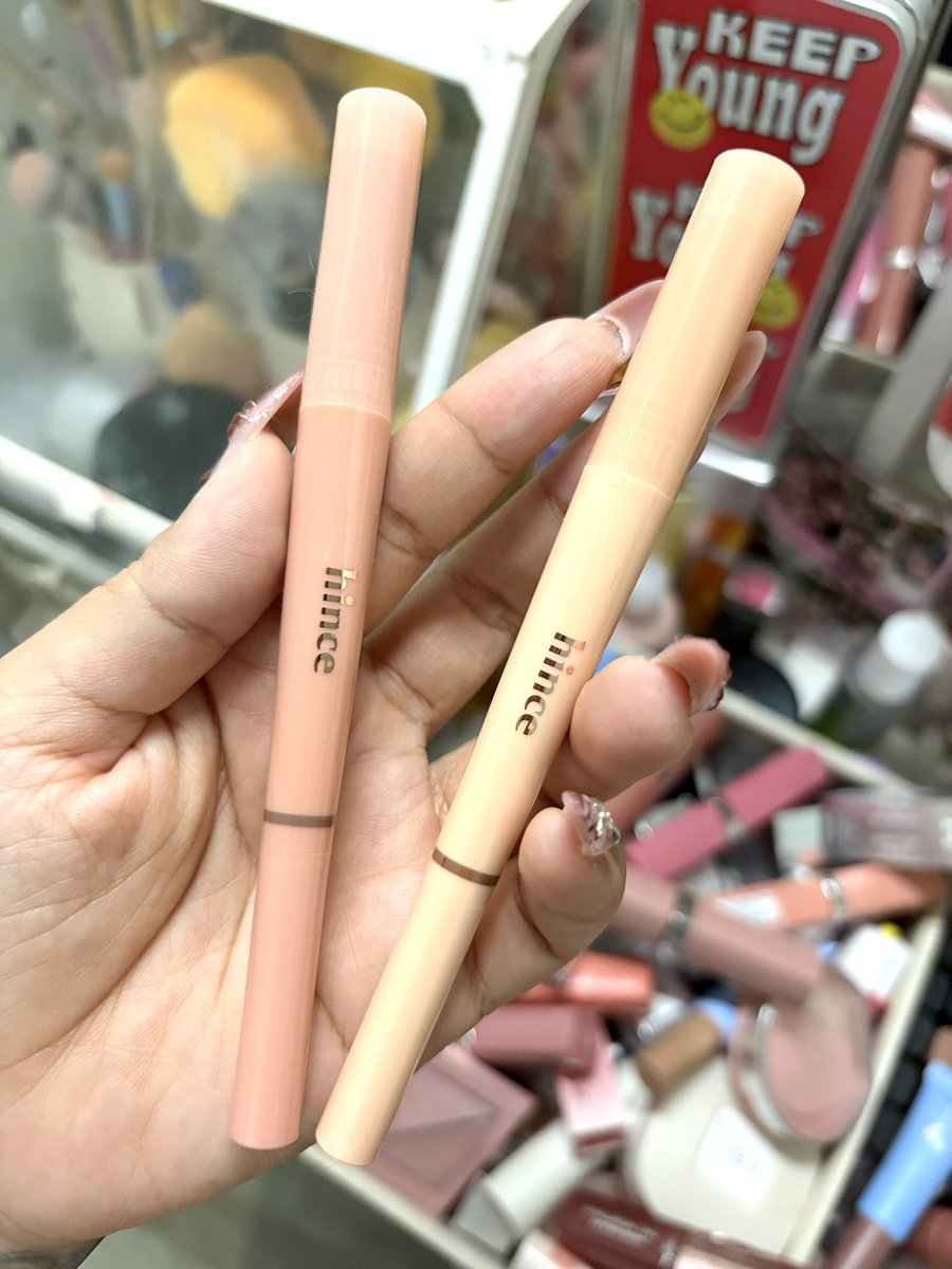 hbker07's tweet photo. ดอลลี่อายสีชมพูมันสวยจริงๆ ของ hince คือทำถึงมาก สวยงง คือมันไม่ได้กล้าแสดงออกนะ แต่มันสวย สีไม่ชัดตะโกนออกมาแต่ว่าใช้แล้วตาหวานแบบธรรมชาติ ที่สำคัญคือติดทนมากงง นี่แต่งหน้าตั้งแต่ตอนเช้าแล้ว ไปดูสไปเดอร์แมน จบตี1 ร้องไห้น้ำตาซึมๆ ก็ยังอยู่ ห๊าาา https://t.co/xwLoQ8Zfnc