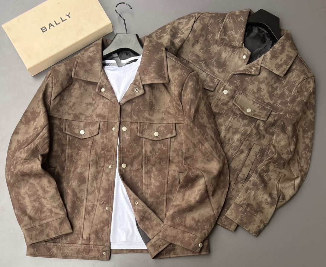 FashionFactoryU's tweet photo. Trendy Men Jackets Available 
DM +256758386434 
Note; We also do deliveries https://t.co/lqXG2iiugE