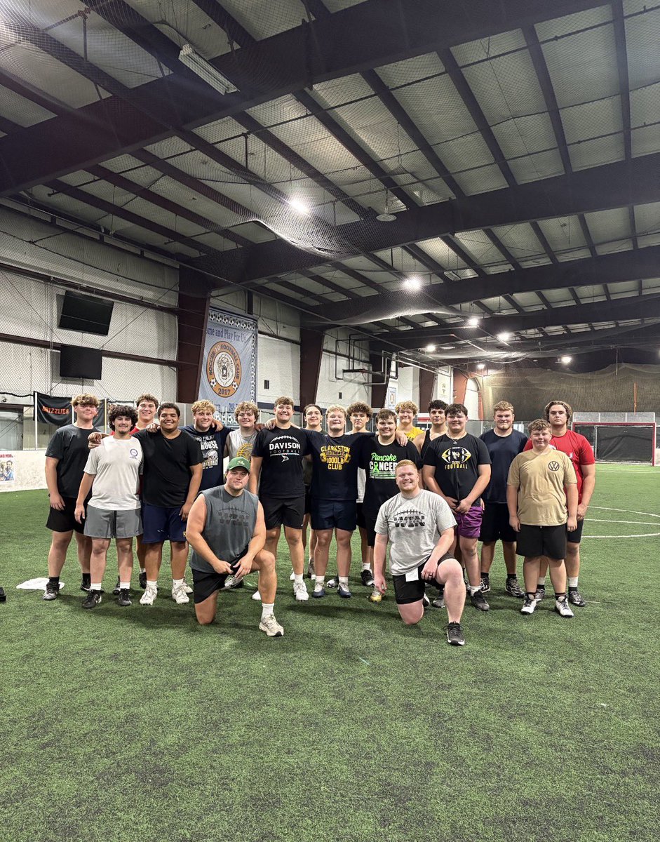 JacobTaylorDC58's tweet photo. Last reps from a great year 2 back with @WinUpFrontFB excited to showcase my skills learned from this past off season!! #rentisdue @Coach_J_Rod @BallCoachJoeMo @CoachCully_UF @coachZMorehead @CoachC_Robinson @CoachWooster @CoachWhiteUMass @_CoachHoov @jeffbowens9 @bigbell076 @ctoudle1 @Coach_Etheridge @CoachBoom26 @CoachRiley68 @CoachHaydenMace @CoachMetkler
