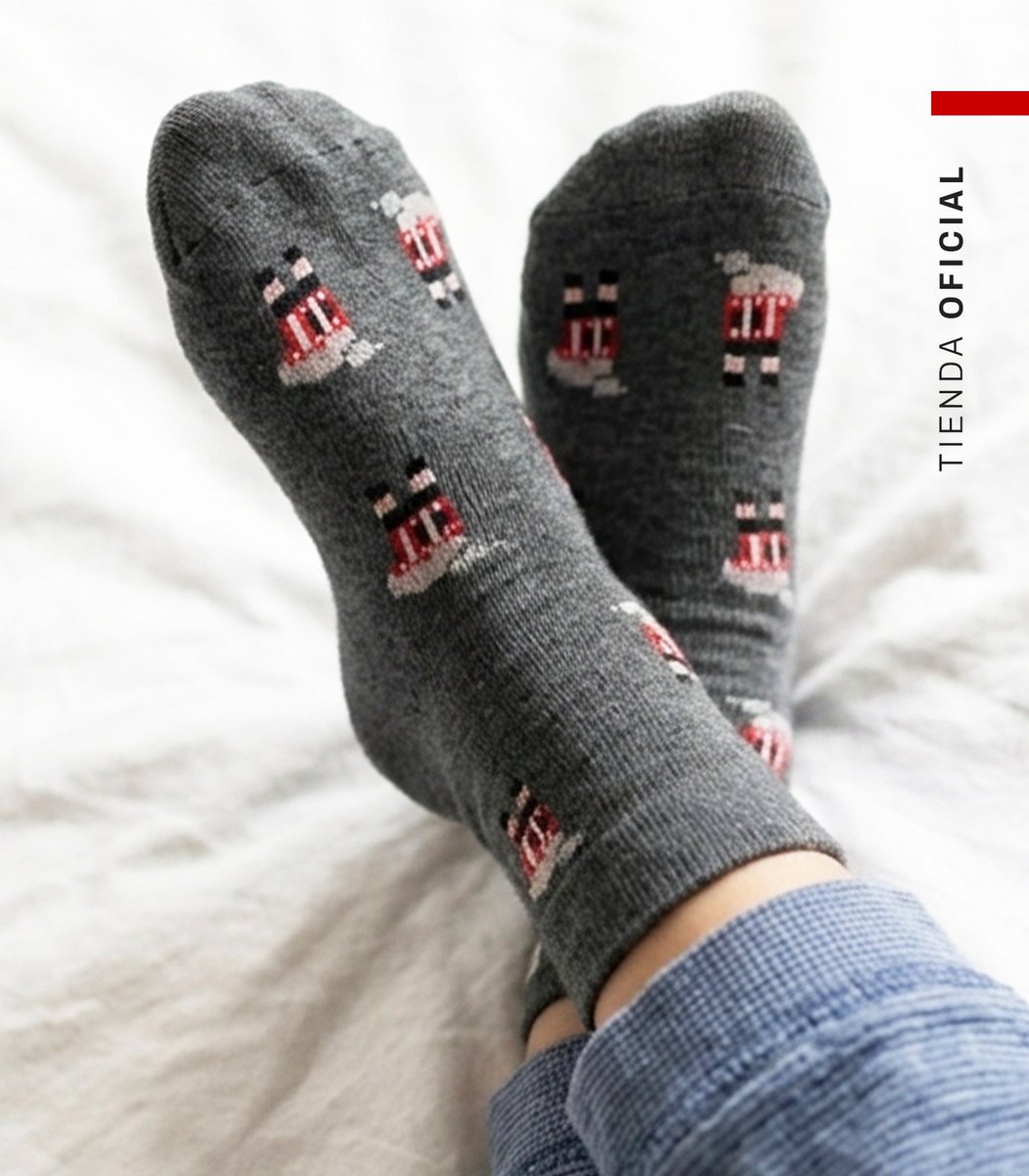tiendapincha's tweet photo. 🇦🇹🧹 La Brujita sigue inspirando generaciones 🧦
🔥 Medias BRUJITA LIBERTADORES 2009 Infantiles

🤝 6 CUOTAS SIN INTERÉS en carritos superiores a $180.000 (Mercado Pago)
💸 10% OFF por pago con transferencia
🌎 Envíos a todo el mundo https://t.co/WmJMAFsmWE