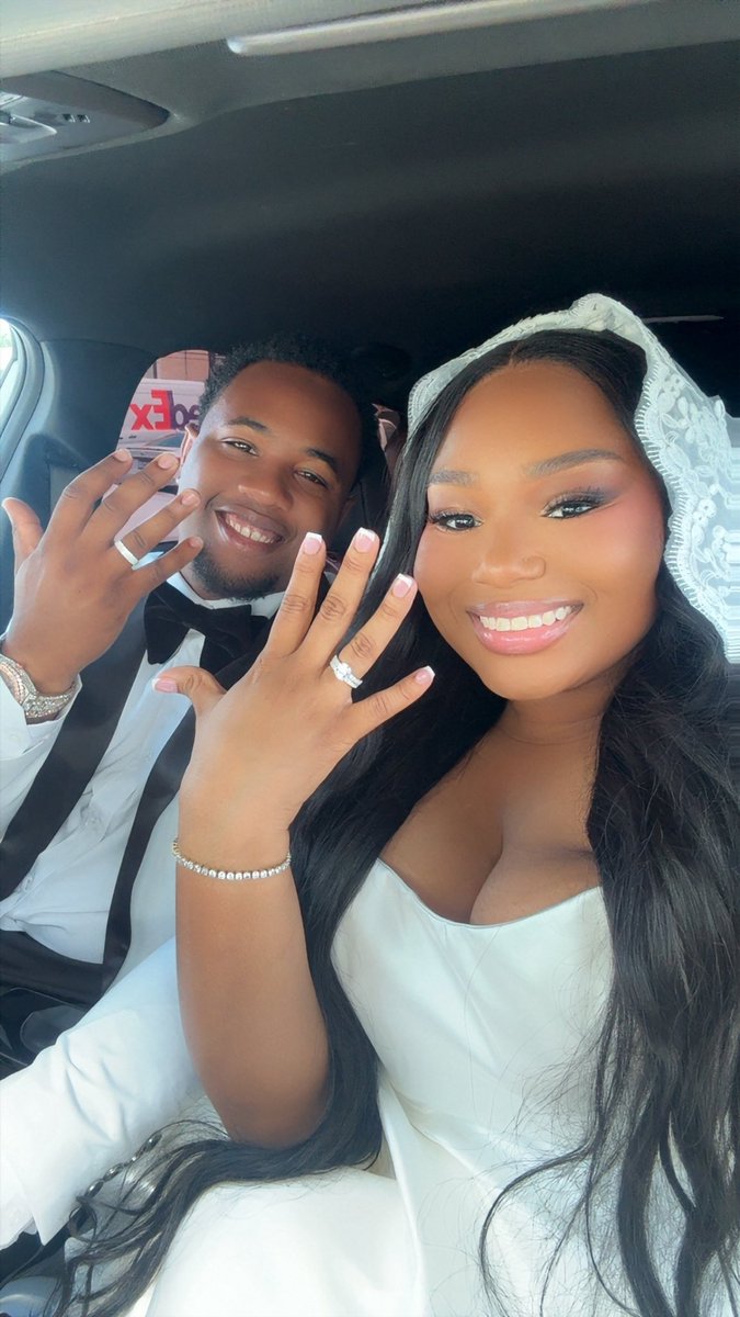 ThePrettyAsh's tweet photo. “Therefore what God has joined together, let no one separate.” — Mark 10:9
#SignedSealedSterling 💍 #JustMarried https://t.co/yrCx7WyP4y